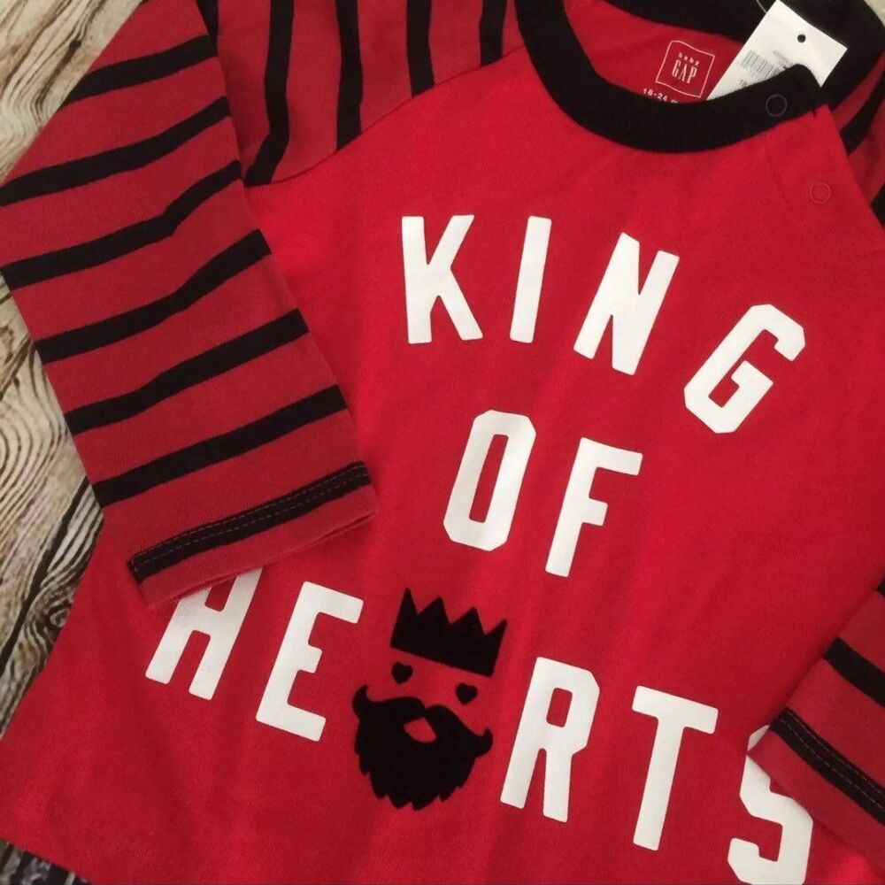 Baby Gap King of Hearts one piece long sleeve shirt Valentines size 3-6 months
